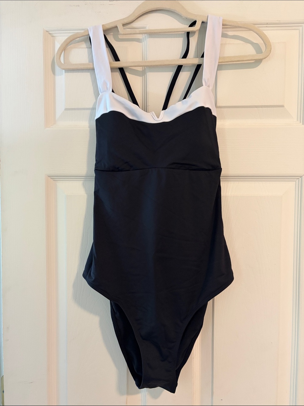 Cupshe Black and White Colorblock One-Piece Swimsuit